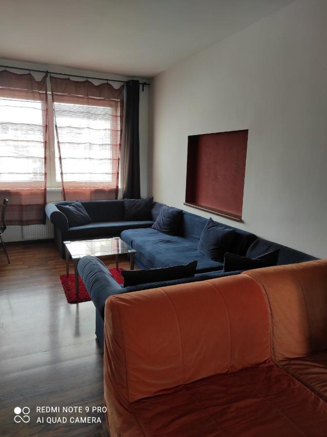 Apartment Maximilian Bratislava Exterior photo